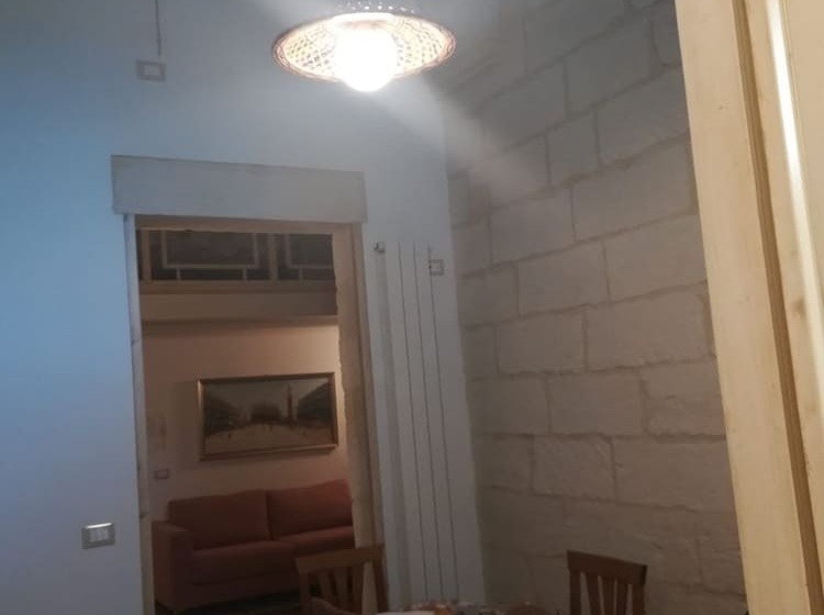 آپارتمان لوکس 1 خوابه, Oikos Atena