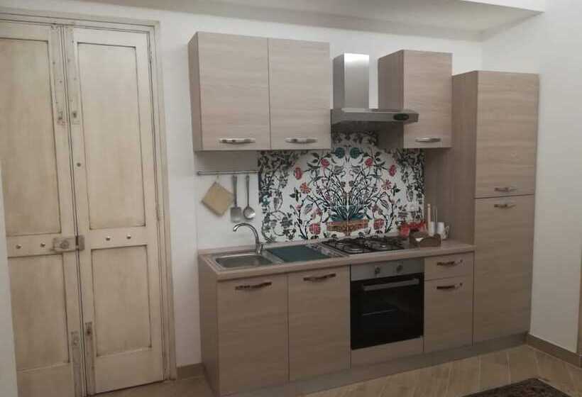 آپارتمان لوکس 1 خوابه, Oikos Atena