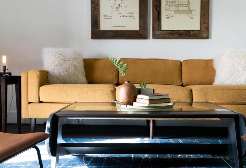 Apartamento 2 Dormitórios, Bode Nashville