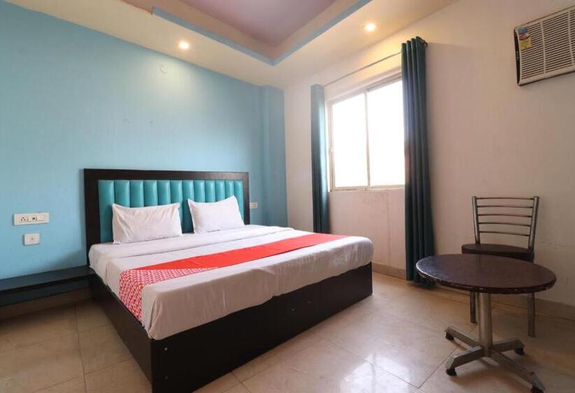 غرفة قياسية ثلاثية, The Ganges Glory