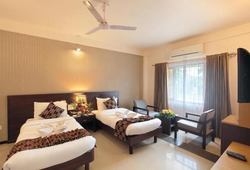 Номер Стандарт, Pushpak Grande