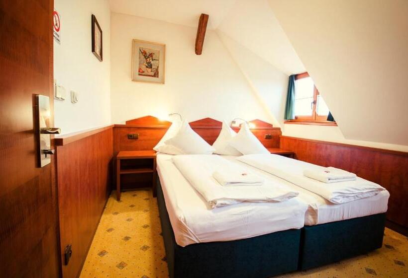 غرفة قياسية, Fortna