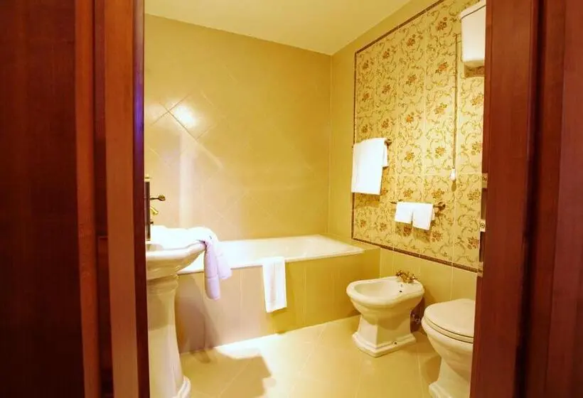 Habitació Deluxe, Fortna