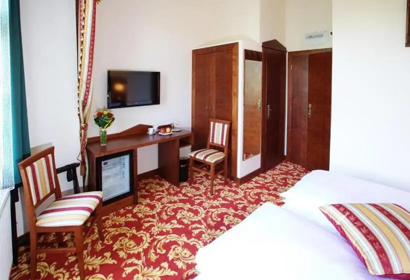 Habitació Deluxe, Fortna