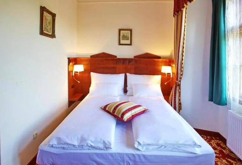 Habitació Deluxe, Fortna