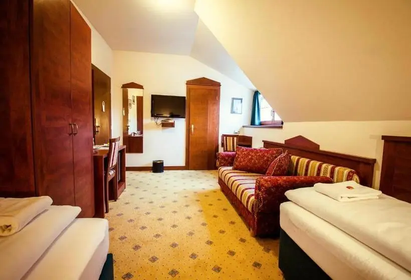 Habitació Deluxe, Fortna