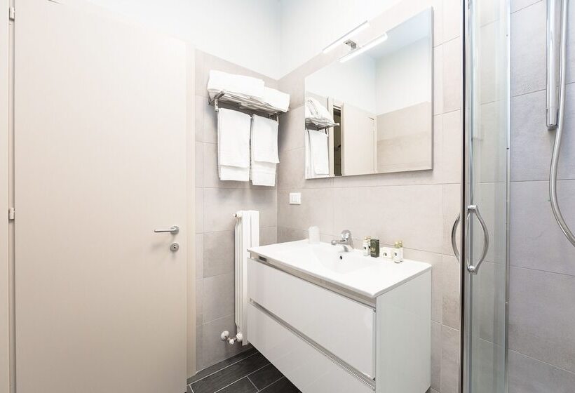 اتاق خانوادگی, Le Macine