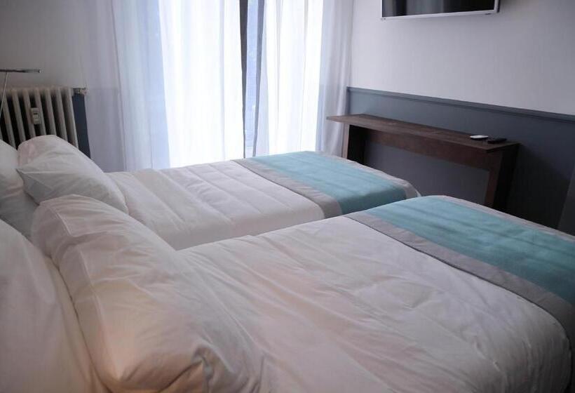 Номер Стандарт с Балконом, Dimora Dell Arte Foresteria Lombarda Smart Rent