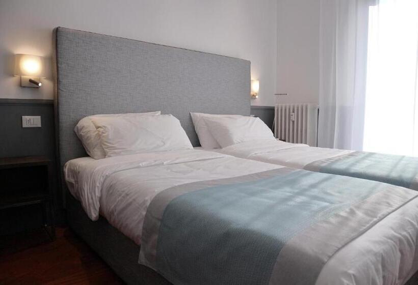 غرفة قياسية مزوَّدة بشُرفة, Dimora Dell Arte   Foresteria Lombarda Smart Rent