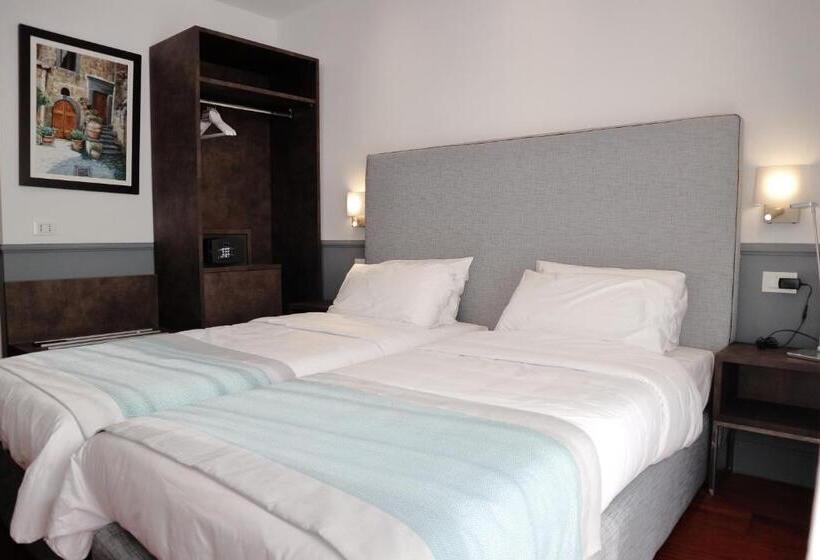 Номер Стандарт с Балконом, Dimora Dell Arte Foresteria Lombarda Smart Rent