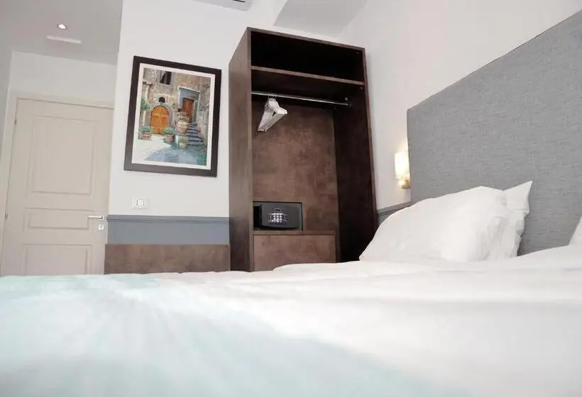 バルコニー付きスタンダードルーム, Dimora Dell Arte   Foresteria Lombarda Smart Rent