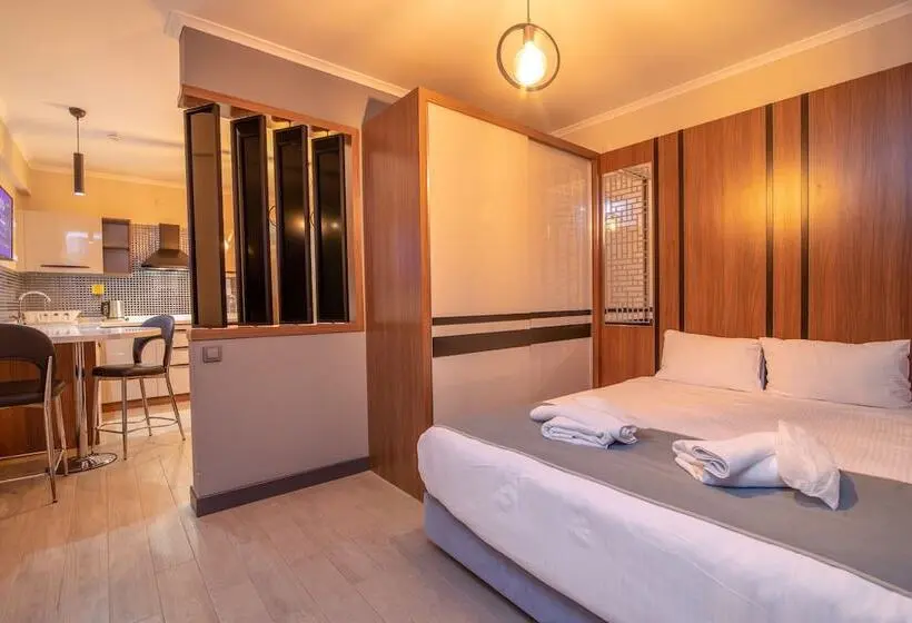 スタンダードスタジオ, Aforia Thermal Residences