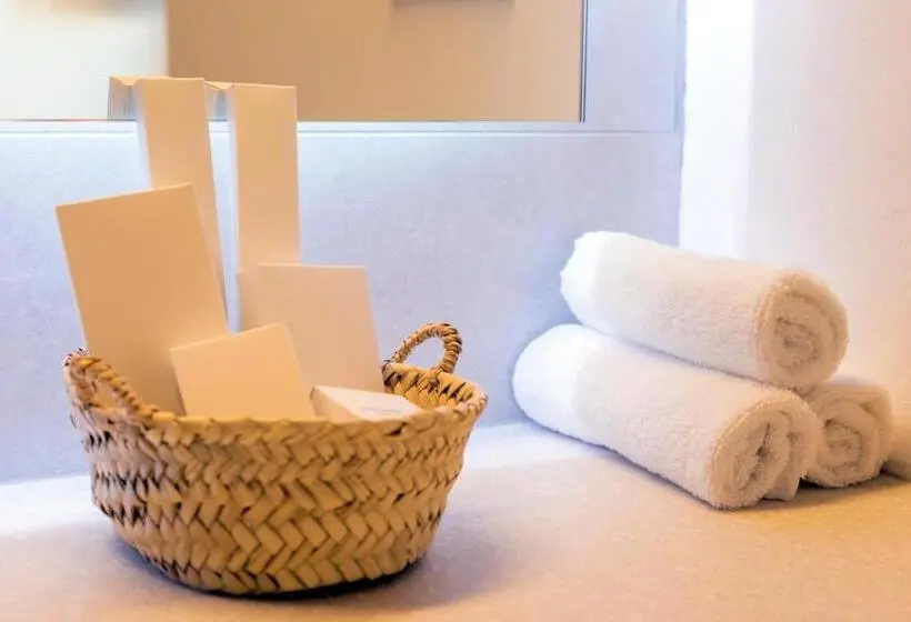 سوئیت جونیور با تراس, Agroturismo Can Toni Xumeu  Adults Only