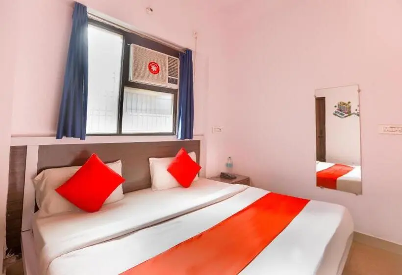 Classic Kolmen Hengen Huone, O Noida Villa