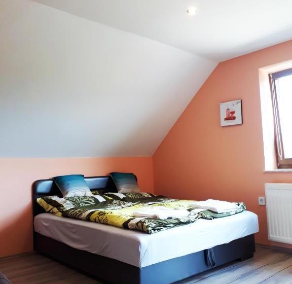 标准房带园景, Hőforrás Wellness Vendégház