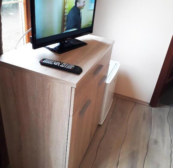 标准三人间, Hőforrás Wellness Vendégház