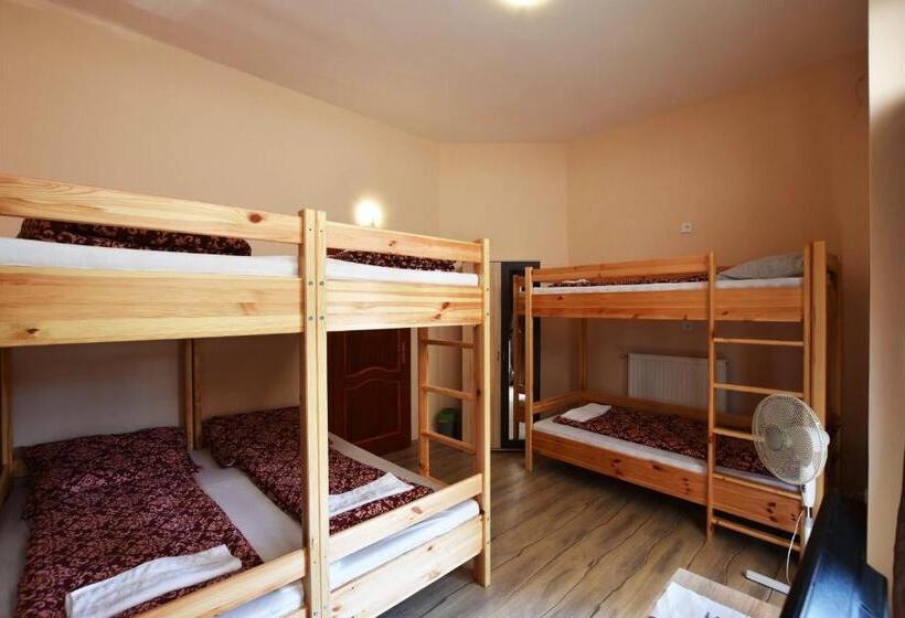 标准三人间, Hőforrás Wellness Vendégház