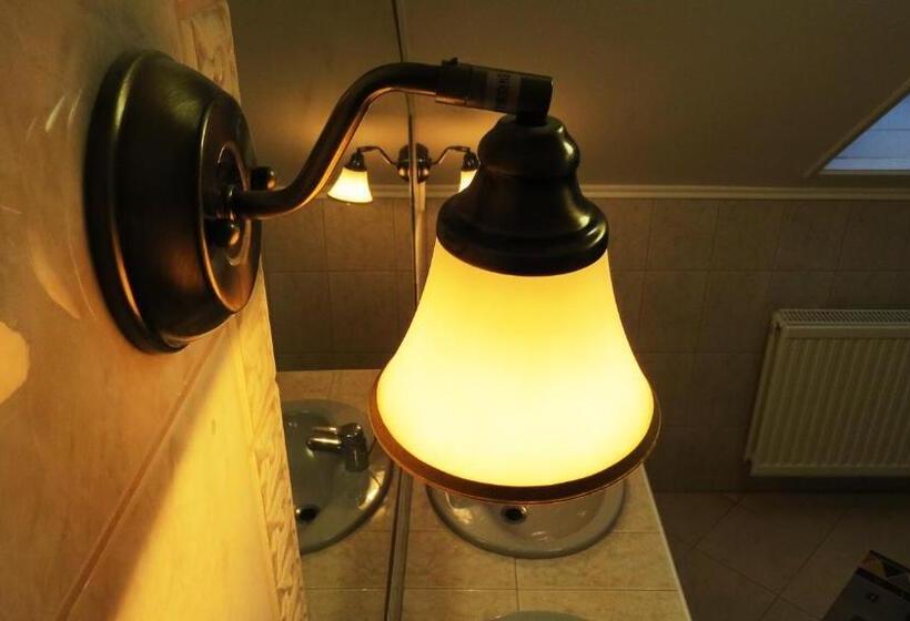 带1个卧室的带阳台的公寓, Hőforrás Wellness Vendégház