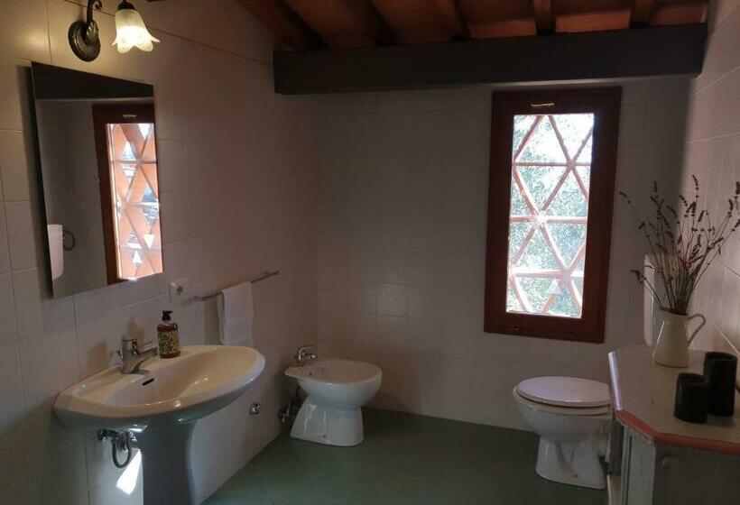 Дом 3 Спальни, Castello Di Pratelli