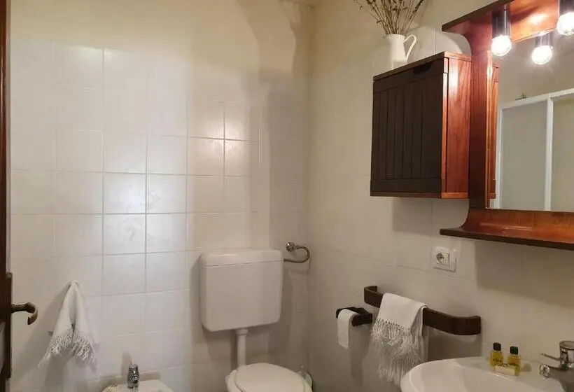 2ベッドルームハウス, Castello Di Pratelli