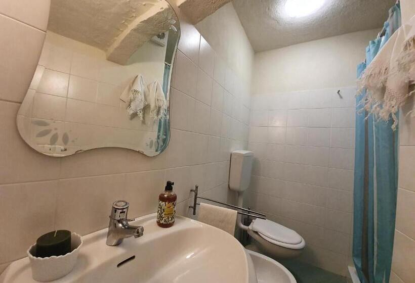 בית, 2 חדרי שינה, Castello Di Pratelli