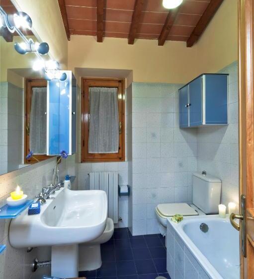 בית, 3 חדרי שינה, Castello Di Pratelli