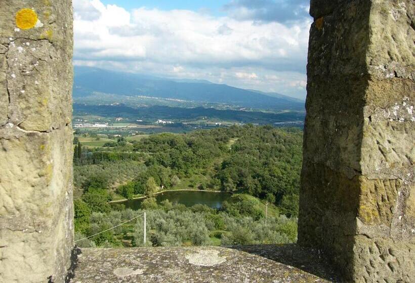 בית, 4 חדרי שינה, Castello Di Pratelli