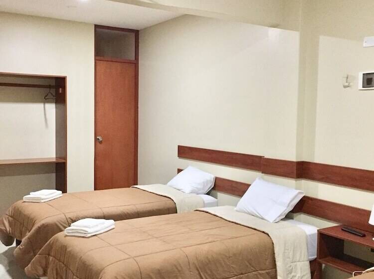 اتاق خانوادگی, El Nopal