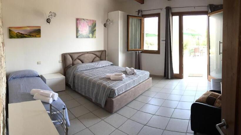 חדר סטנדרט מותאם לאדם עם מוגבלויות, La Fontanella