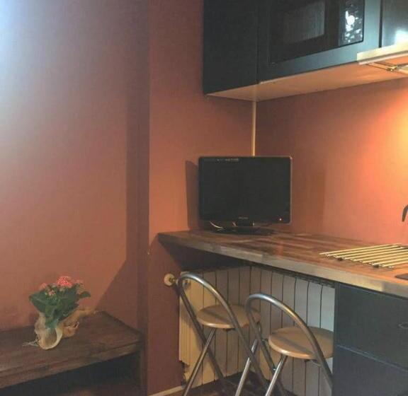 استودیوی استاندارد, Rural El Jardin De La Hilaria