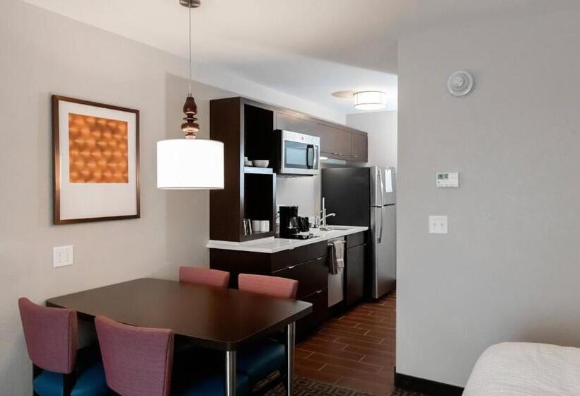 スタンダードスタジオ, Towneplace Suites By Marriott Louisville Airport