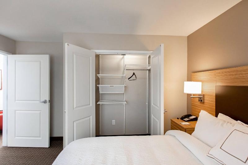 クイーンサイズベッドのスイートルーム, Towneplace Suites By Marriott Louisville Airport