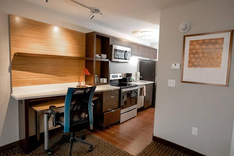 クイーンサイズベッドのスイートルーム, Towneplace Suites By Marriott Louisville Airport