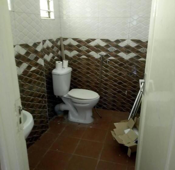 اتاق استاندارد, Kenya Inn