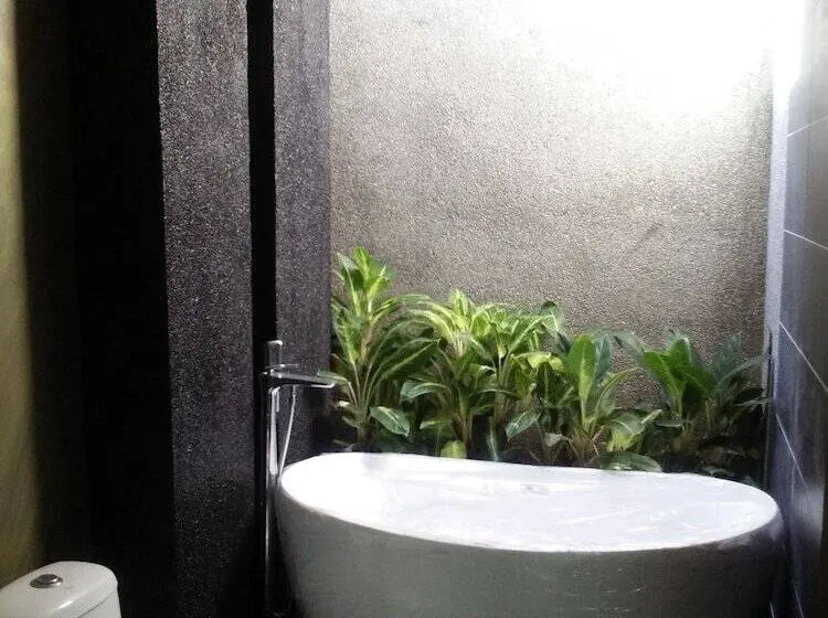 سوییت جونیور, The Royale Chenang Resort