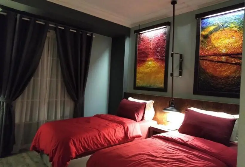 سوییت, The Royale Chenang Resort