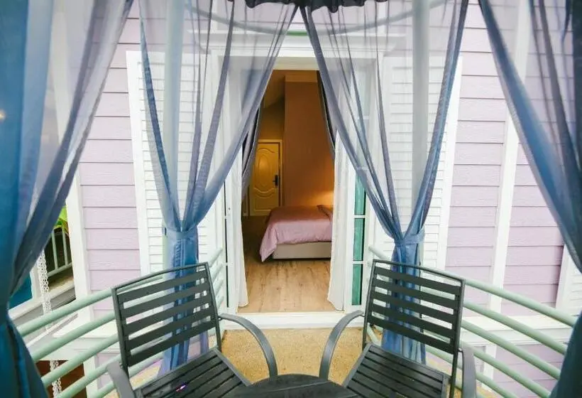 سوییت, The Royale Chenang Resort