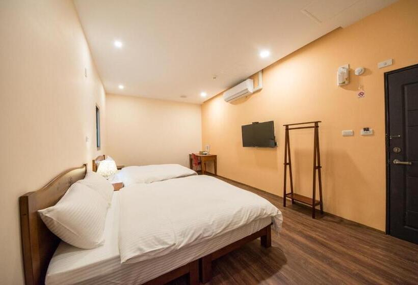 اتاق استاندارد چهار تخته, 7 113