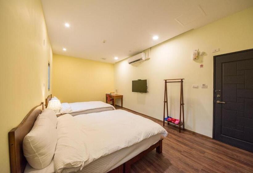 اتاق استاندارد چهار تخته, 7 113