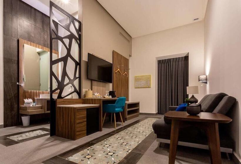 جناح سوبيريور, Casa De La Audiencia