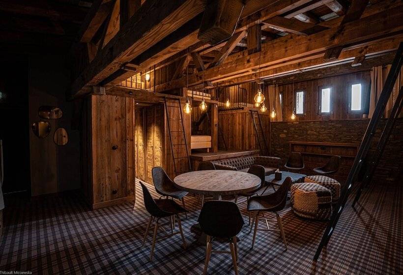 تختخواب در اتاق مشترک, Le Refuge De Solaise   2551 M Altitude