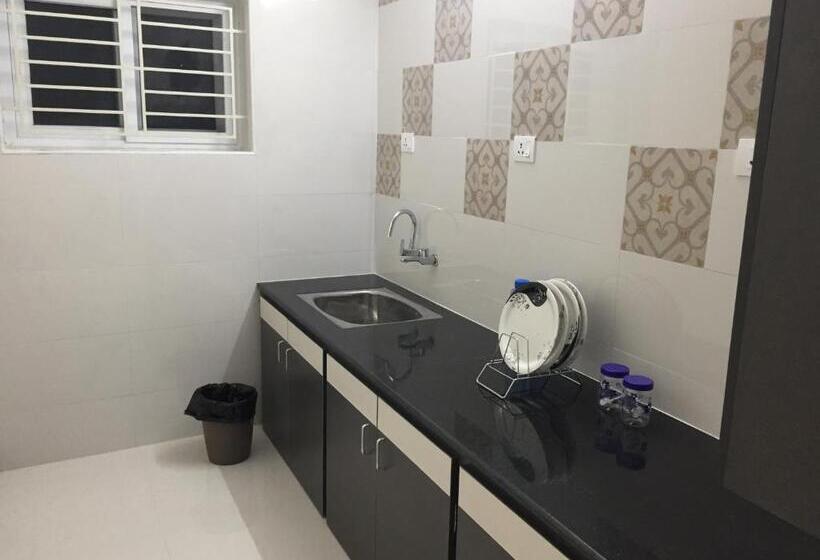 آپارتمان 2 خوابه, Moonlight Residency