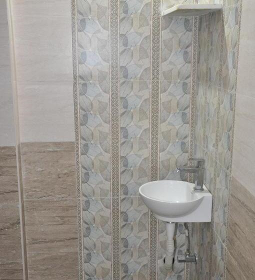 اتاق لوکس, Moonlight Residency