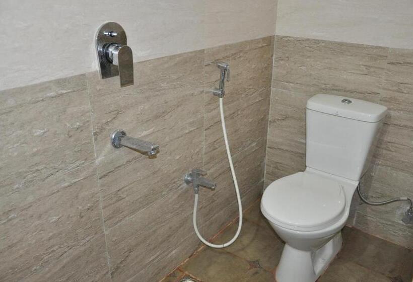 اتاق لوکس, Moonlight Residency