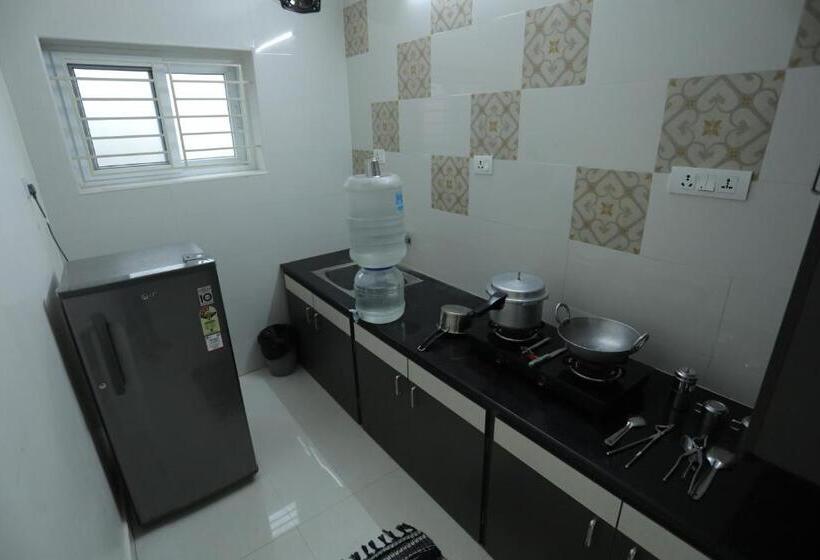 آپارتمان 2 خوابه, Moonlight Residency