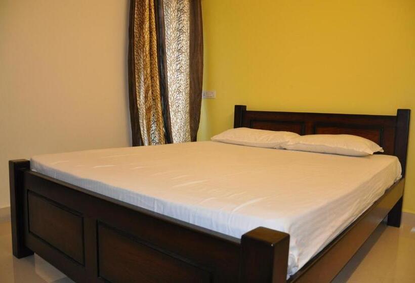 اتاق لوکس, Moonlight Residency