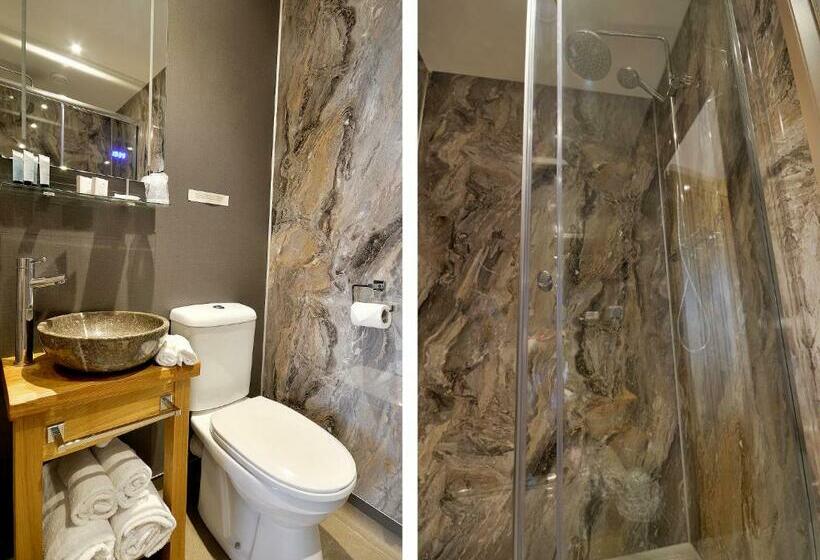 基本间, The Cayley Arms Inn