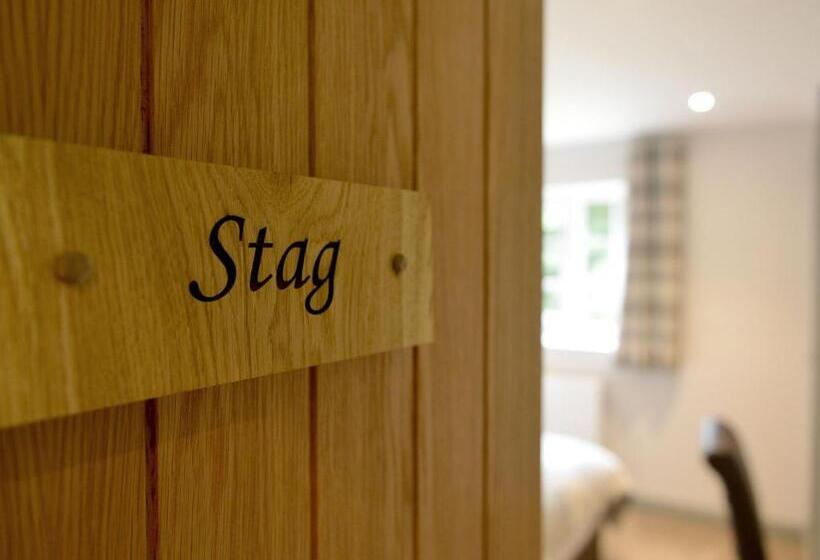 带大床的豪华间, The Cayley Arms Inn