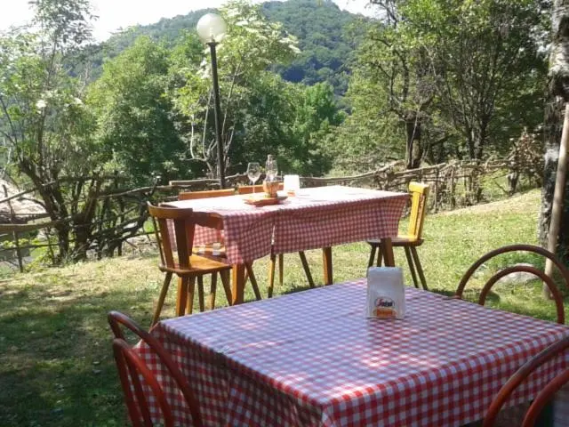 Standard-huone Parveke, Albergo Ristorante Le Fontane