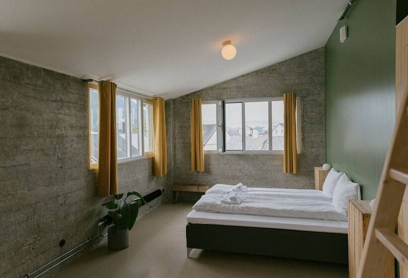 חדר סטנדרט, Trevarefabrikken